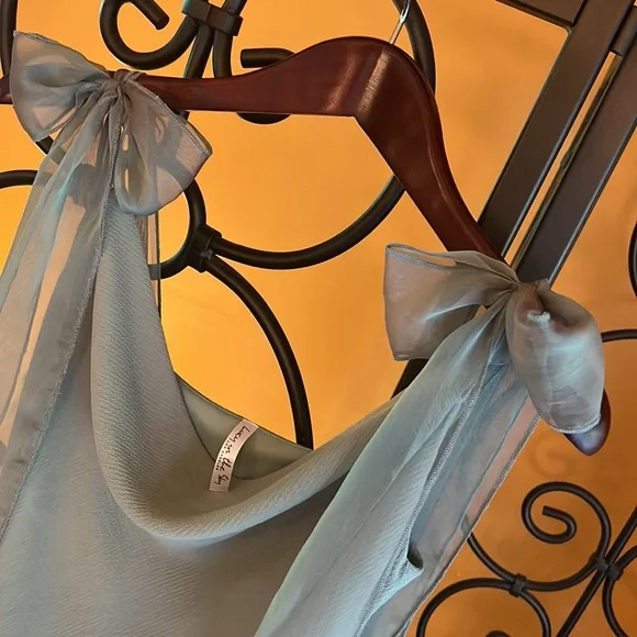 LUCY IN THE SKY Marie Chiffon Slip Dress - Picture 3 of 15